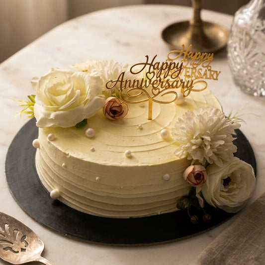 Vintage Cream Floral Cake
